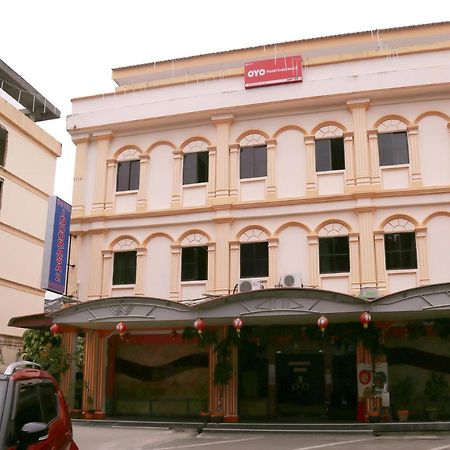 Oyo 90269 Hotel Indorasa 2 Jodoh  Zewnętrze zdjęcie