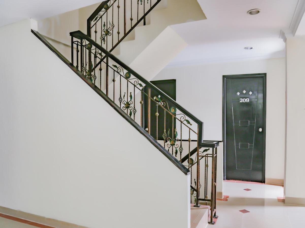Oyo 90269 Hotel Indorasa 2 Jodoh  Zewnętrze zdjęcie