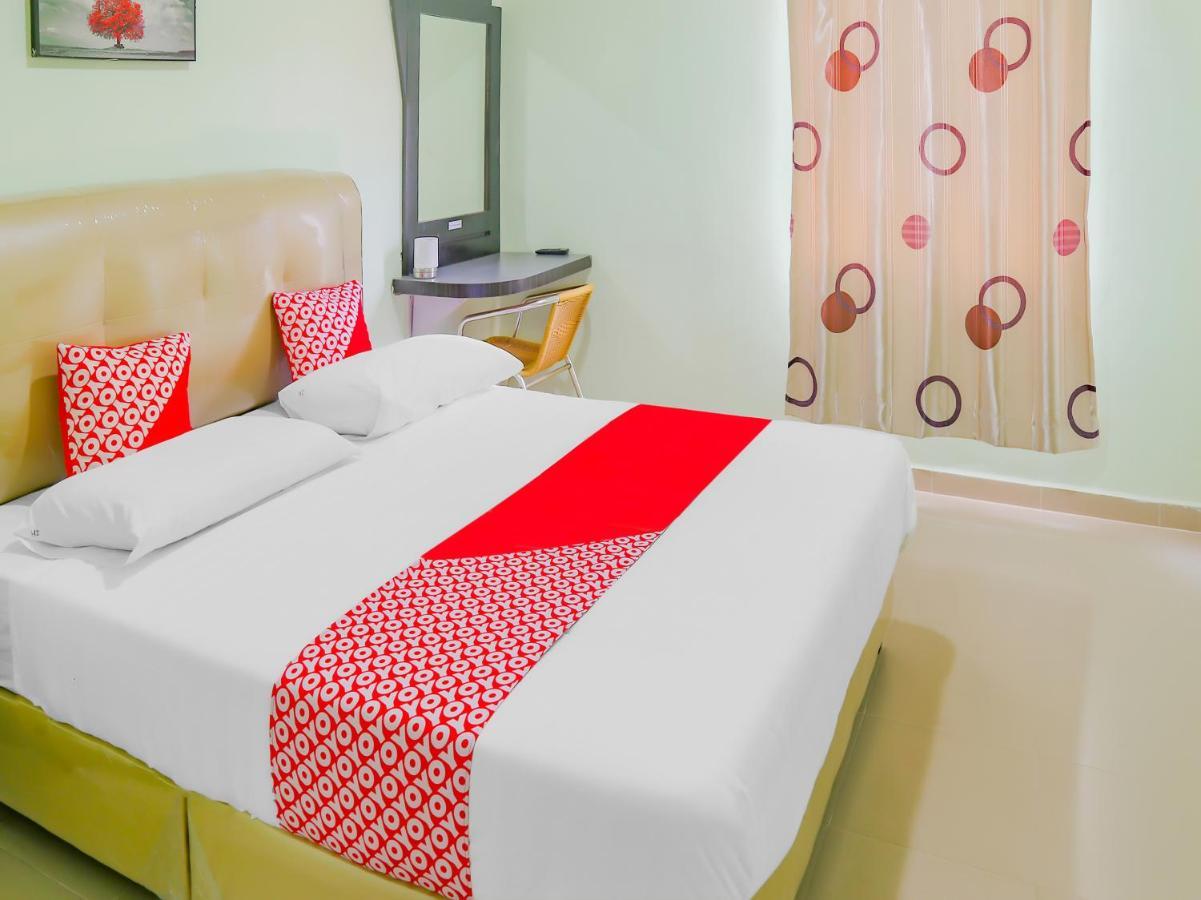 Oyo 90269 Hotel Indorasa 2 Jodoh  Zewnętrze zdjęcie